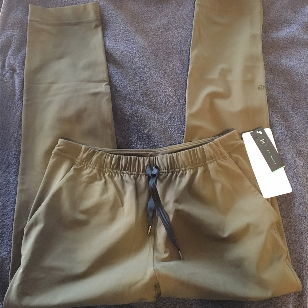 Lululemon nwt jet pant