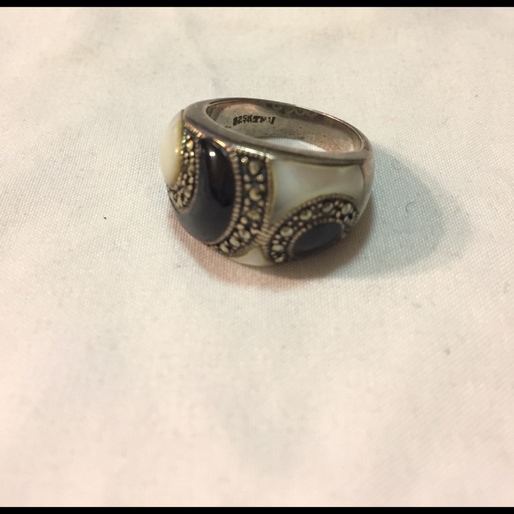 Vintage silver ring