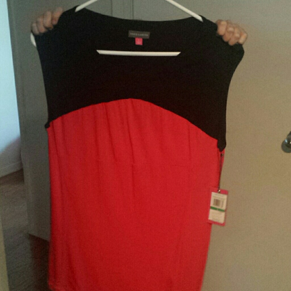 Vince Camuto NWT top