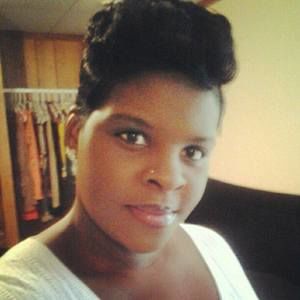 Meet your Posher, Dayna