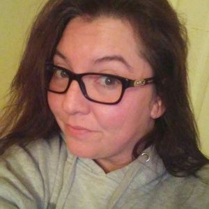 Meet your Posher, Teresa