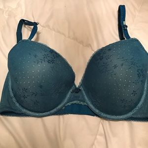 34D lace tshirt bra. Btemptd