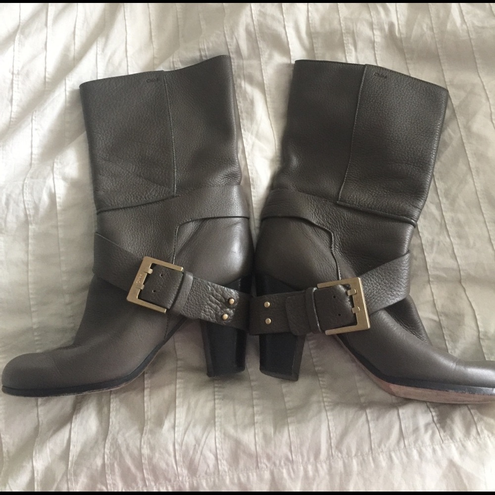 Chloe gray boots size 6