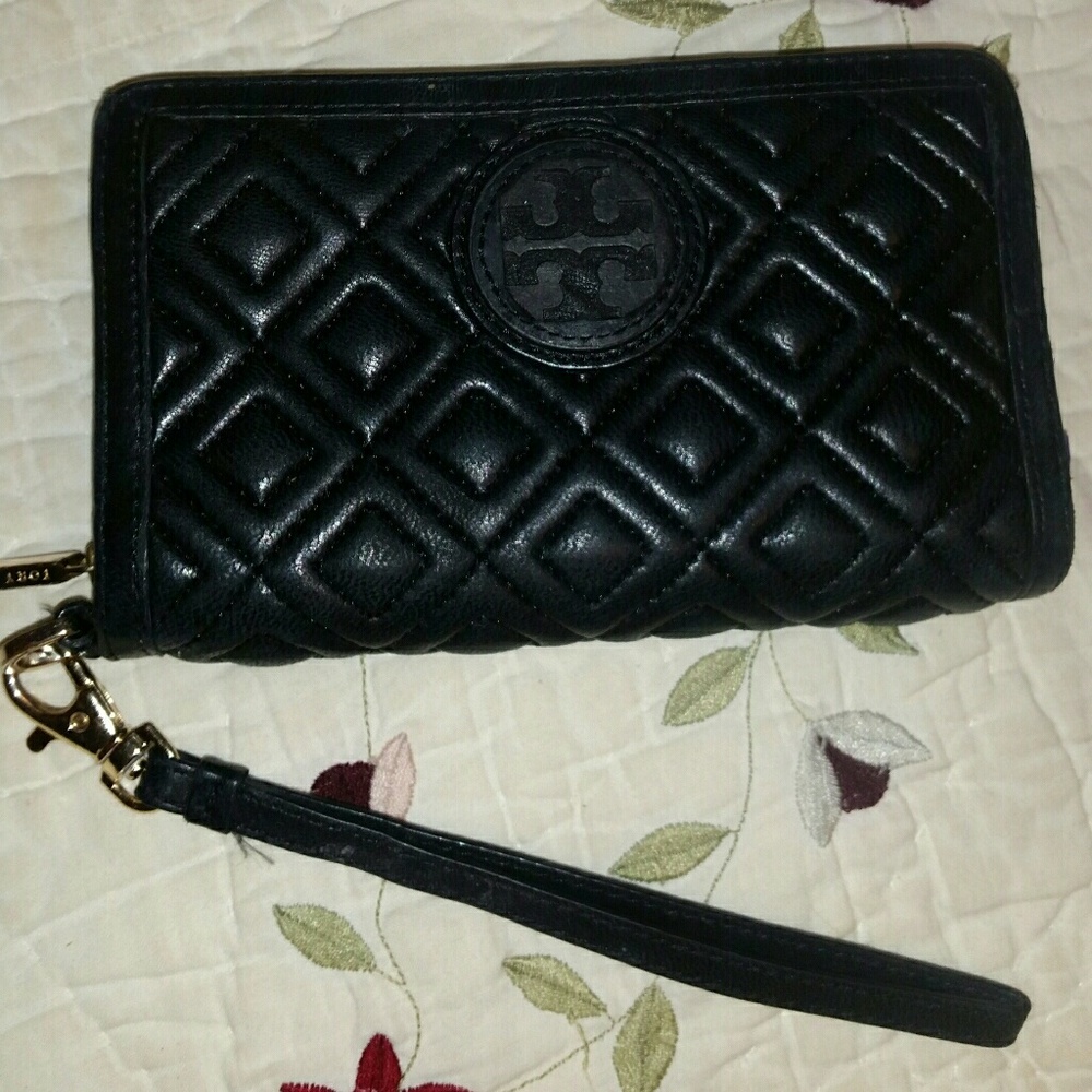 Tory Burch quilted clutch wristlet
