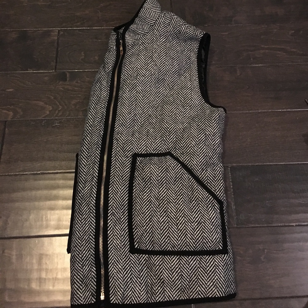 NWOT Herringbone Puffer Vest