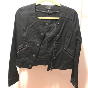 H&M Black Cropped Jacket