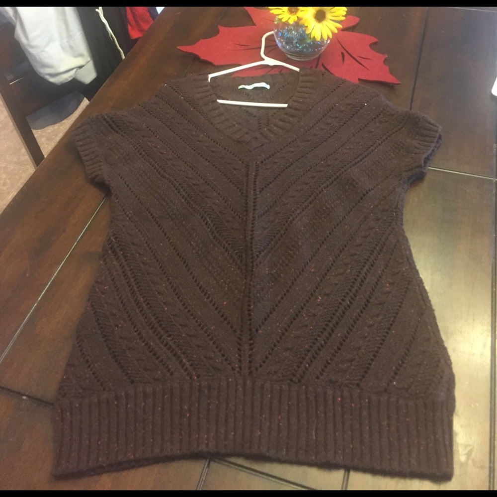 Maurices sweater