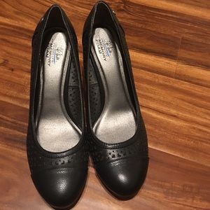 Black 2 inch heals memory foam