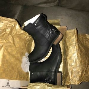 Ugg Orion women's boot