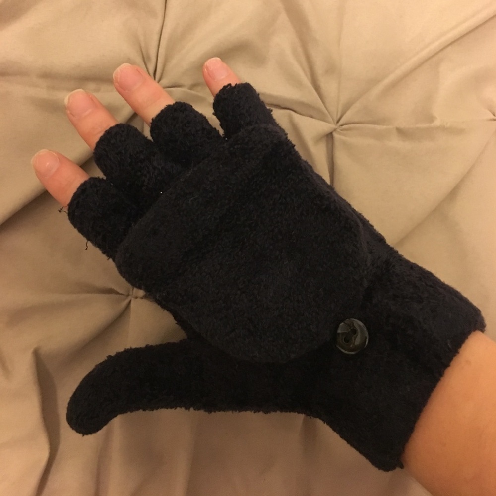 Steve Madden navy blue gloves/mittens