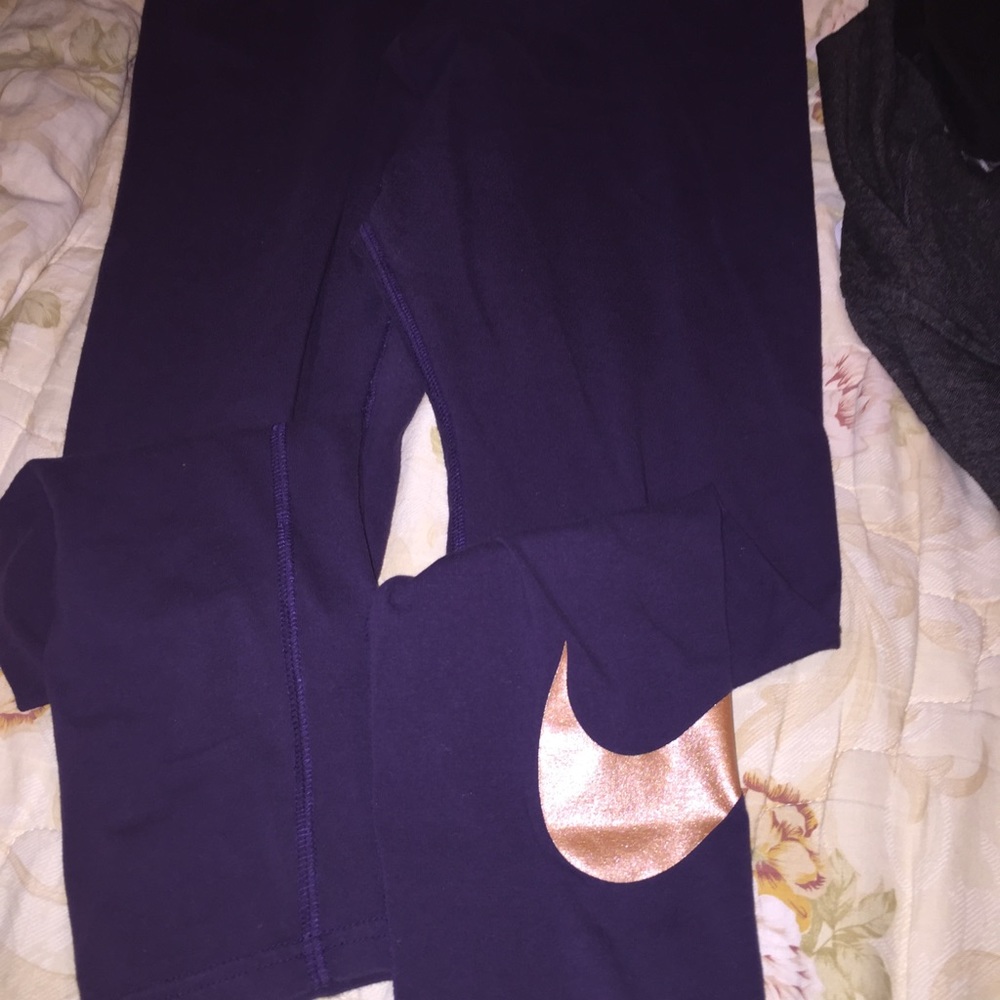NIKE LEGGINGS FOR SALE !!