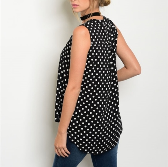 **HP 5/17/17** Black and ivory sleeveless top. - Picture 2 of 2