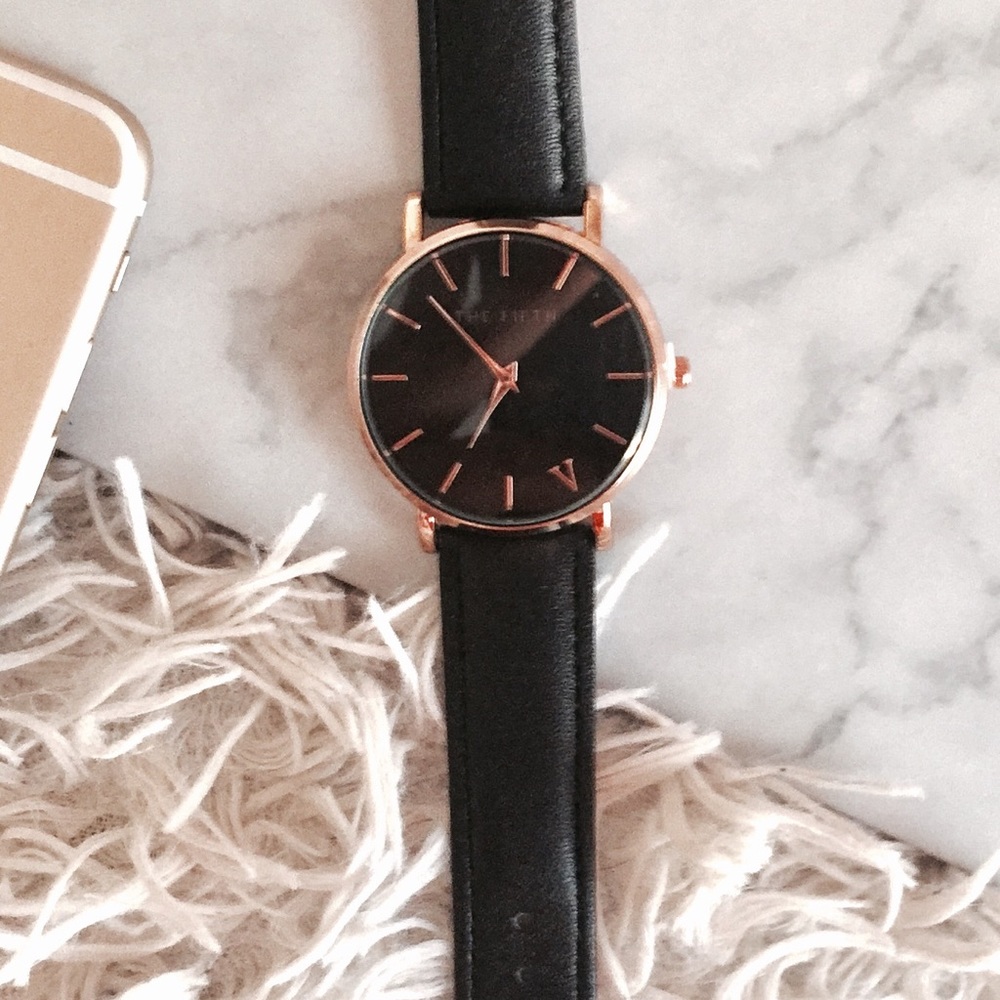 Luxury-Styled Womens Watch
