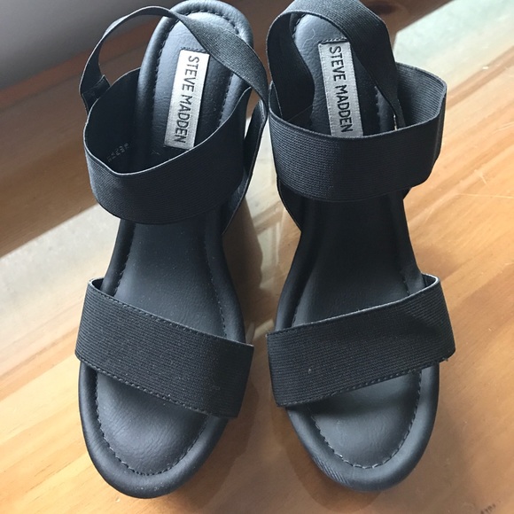 Steve Madden Shoes - Steve Madden wedges