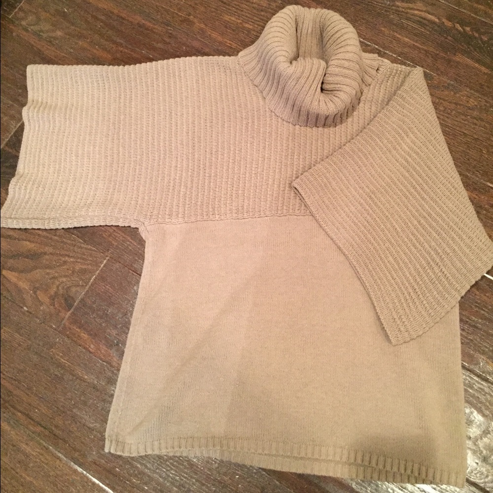 Brown BCBG Dolman Sweater L