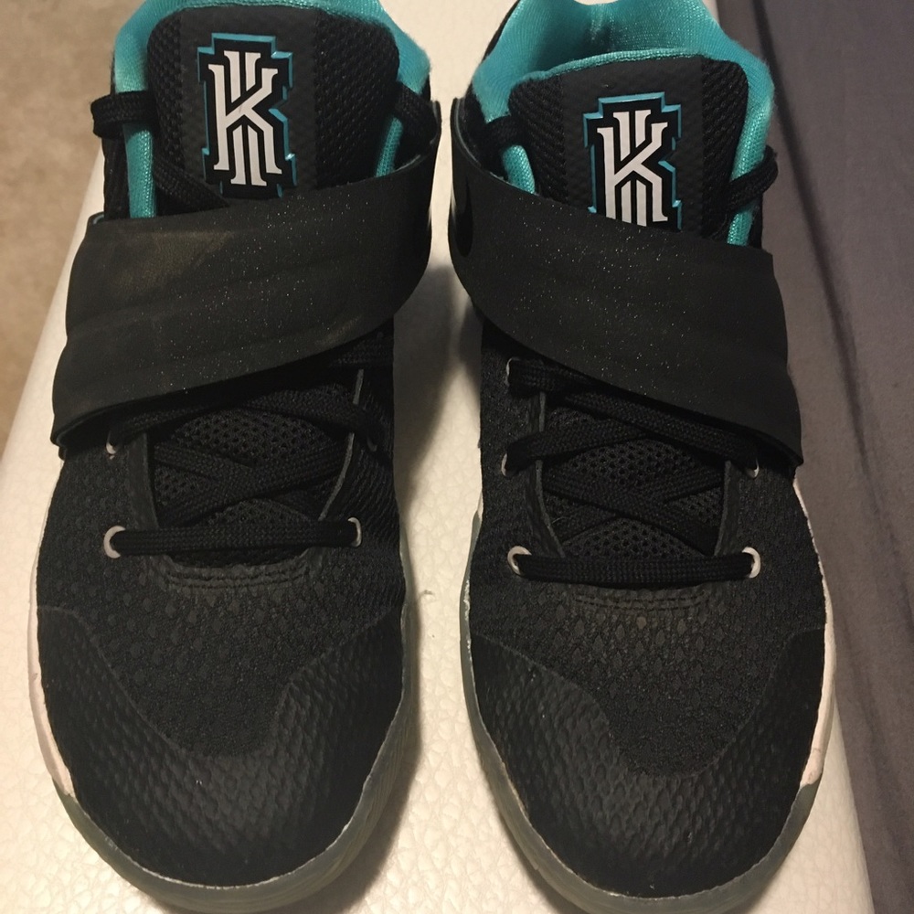 Nike Kyrie 2 GS in very good conditions