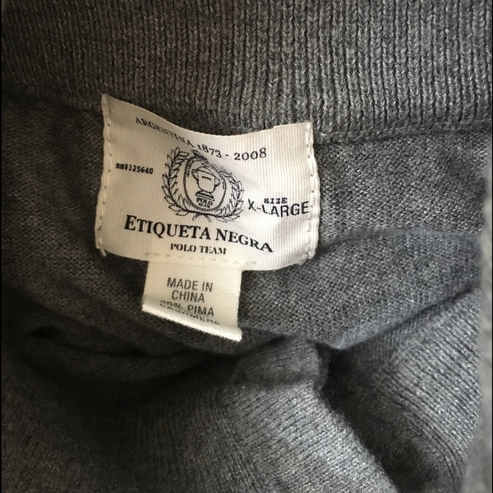 Sweater - Picture 4 of 4