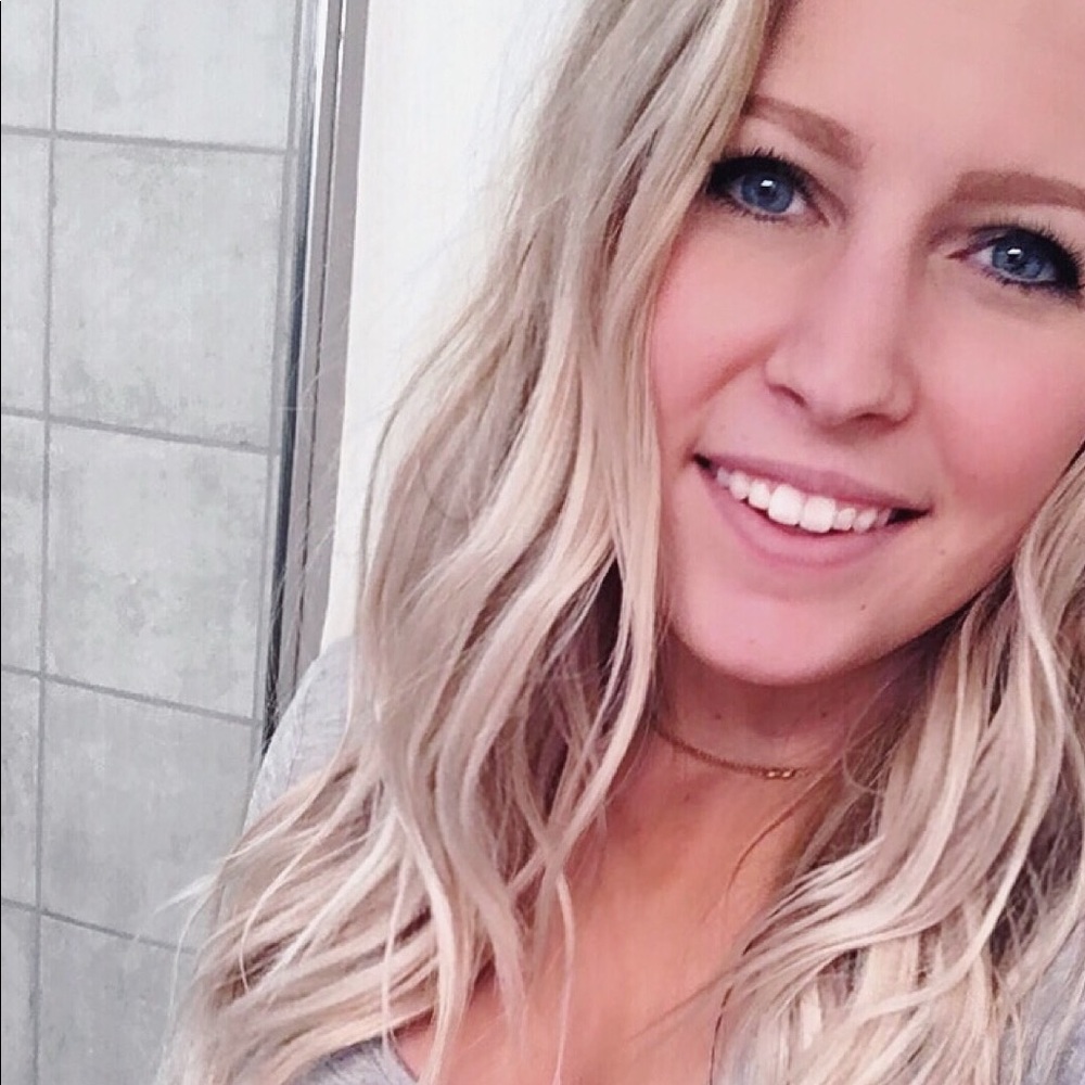 Meet your Posher, Cristin