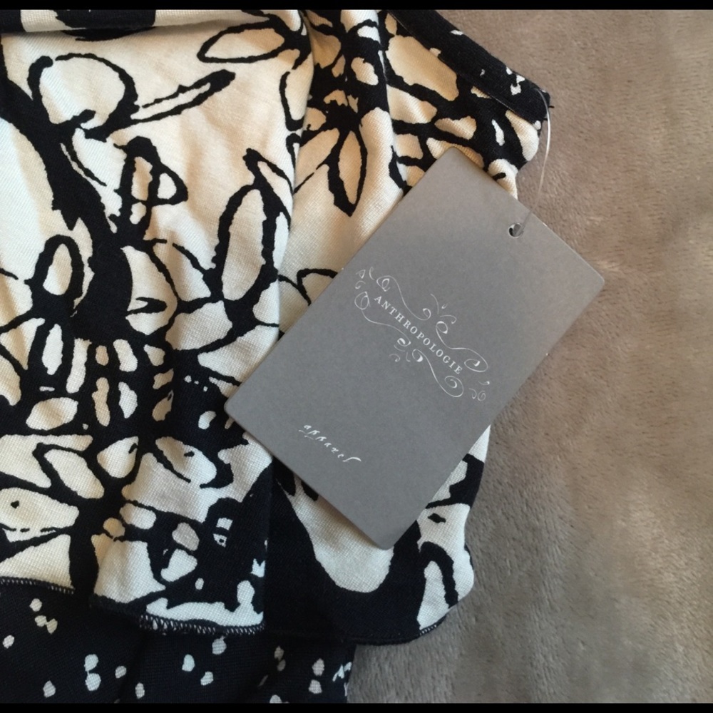 Weston Wear Ruffle Tank - Picture 3 of 4