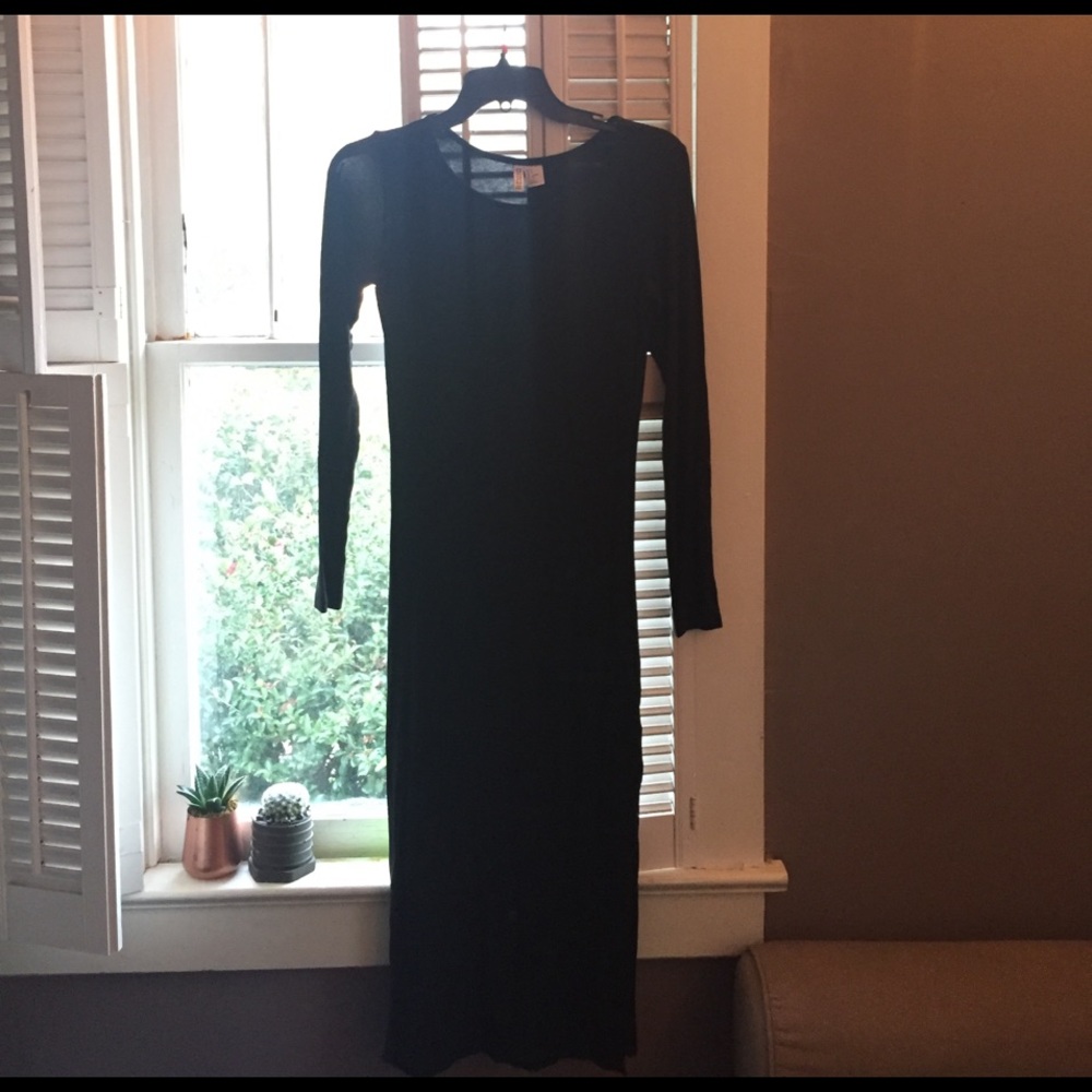 Long Sleeve Knit Maxi Dress