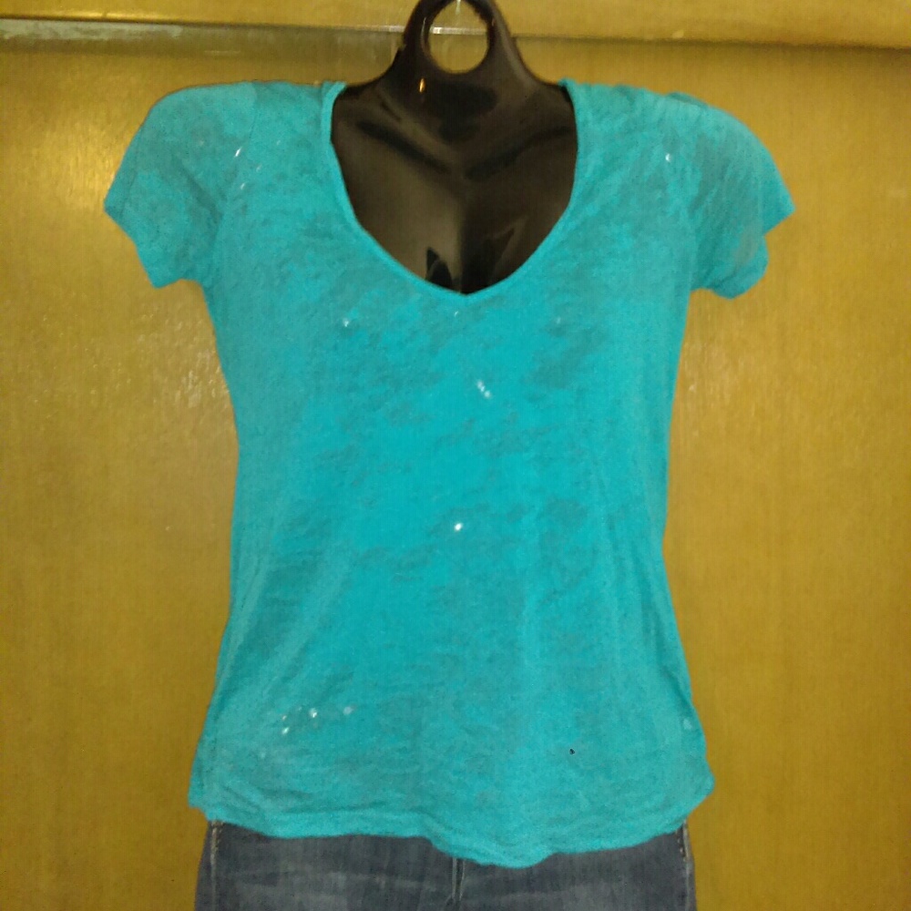 💚Transparent teal colored T-shirt