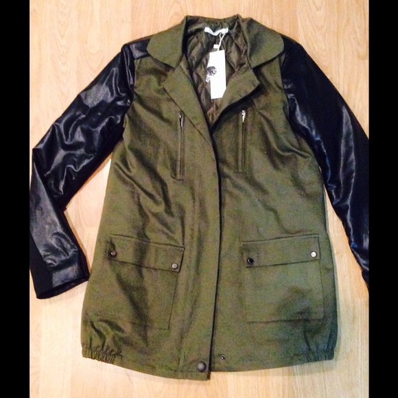 hypr Jackets & Blazers - Olive jacket with faux leather sleeves
