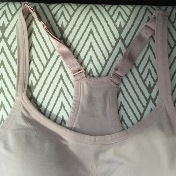 Adjustable Everlast sports bra - Picture 3 of 5