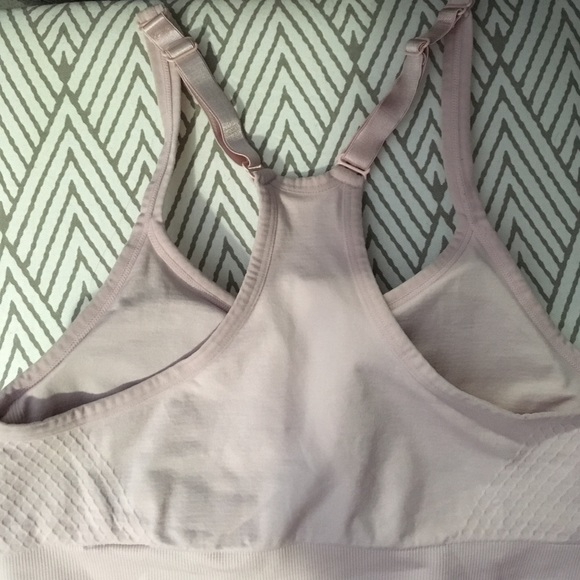 Adjustable Everlast sports bra - Picture 5 of 5