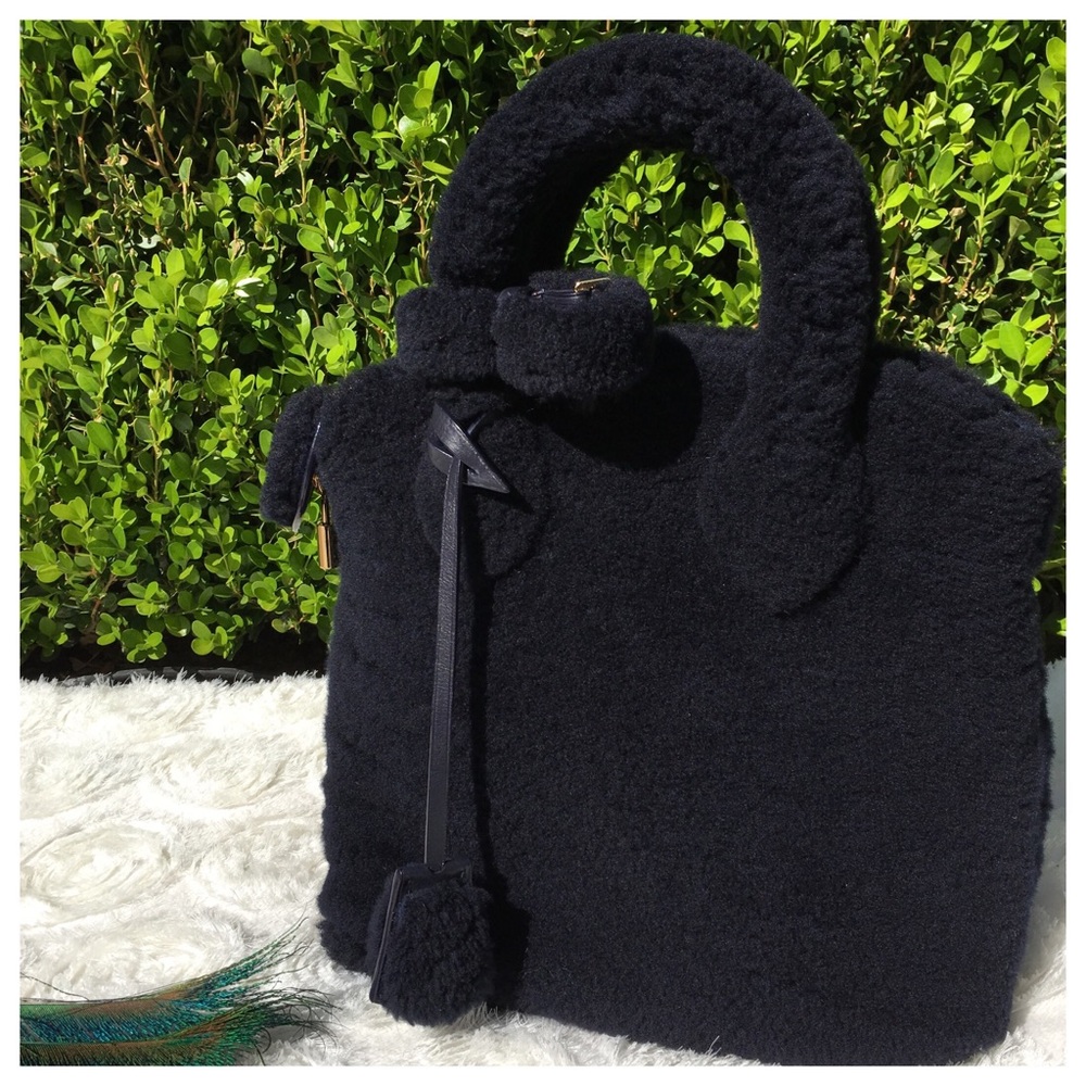 LOUIS VUITTON NAVY SHEARLING BAG - Picture 7 of 8