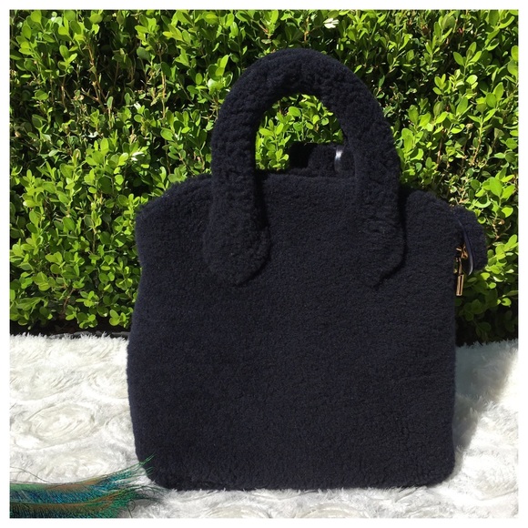 LOUIS VUITTON NAVY SHEARLING BAG - Picture 3 of 8