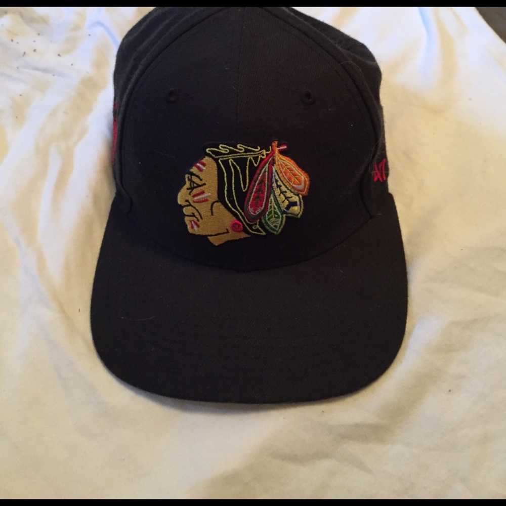 Black hawks Snap Back