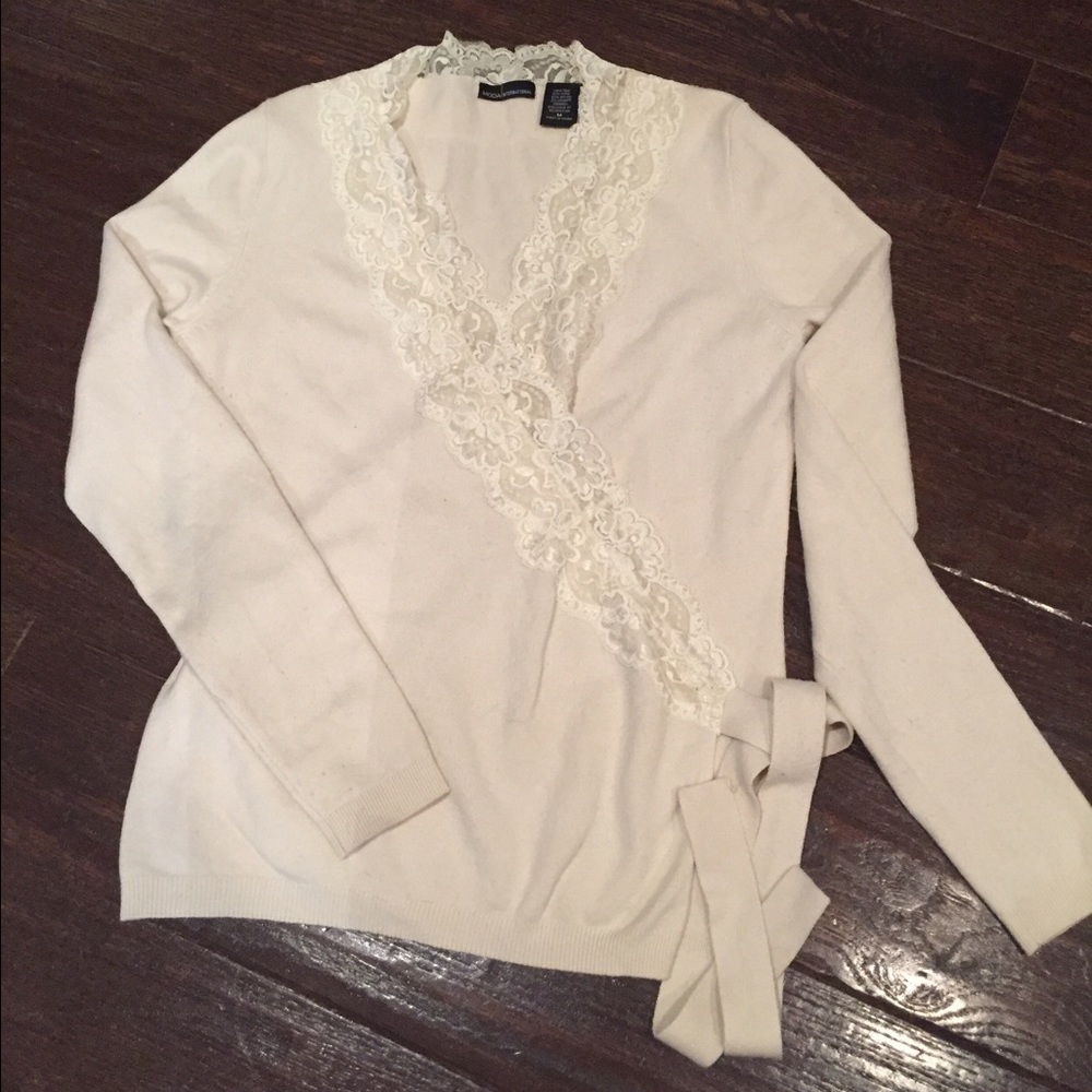 Victoria's' Secret Ivory Wrap Sweater M