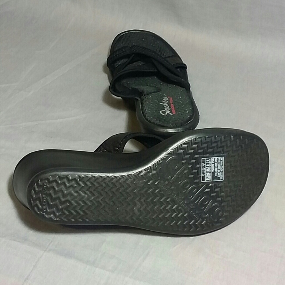 Skechers Memory Foam Sandals 9 M Slides Heels 2.5" - image 4