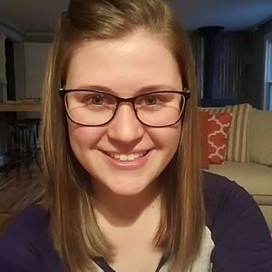 Meet your Posher, Holly