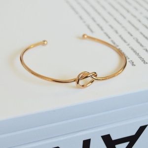 Tie the Knot bracelet