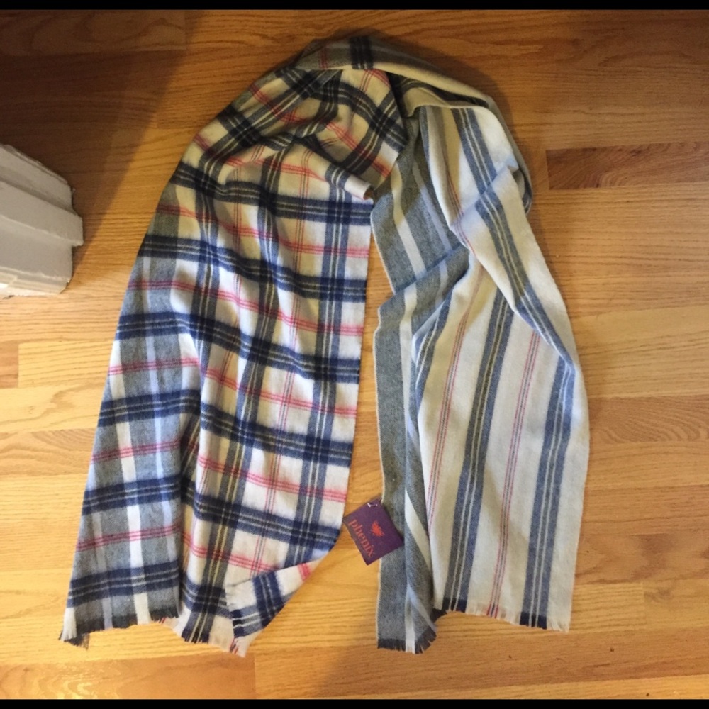 NWT Plaid Wool Scarf