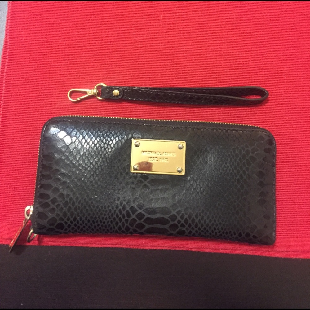 Mk Wallet - % Authentic!!! - image 1