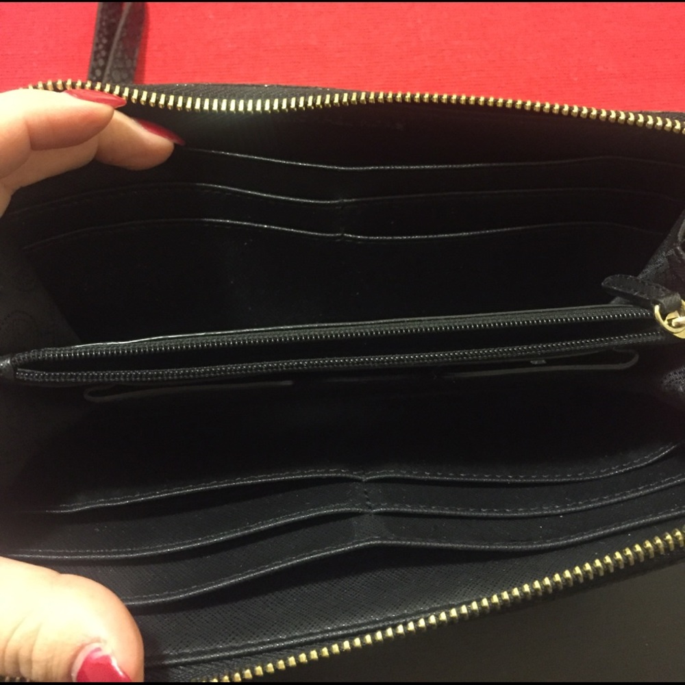 Mk Wallet - % Authentic!!! - image 4