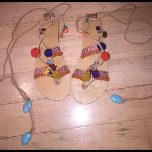 DSW SANDALS