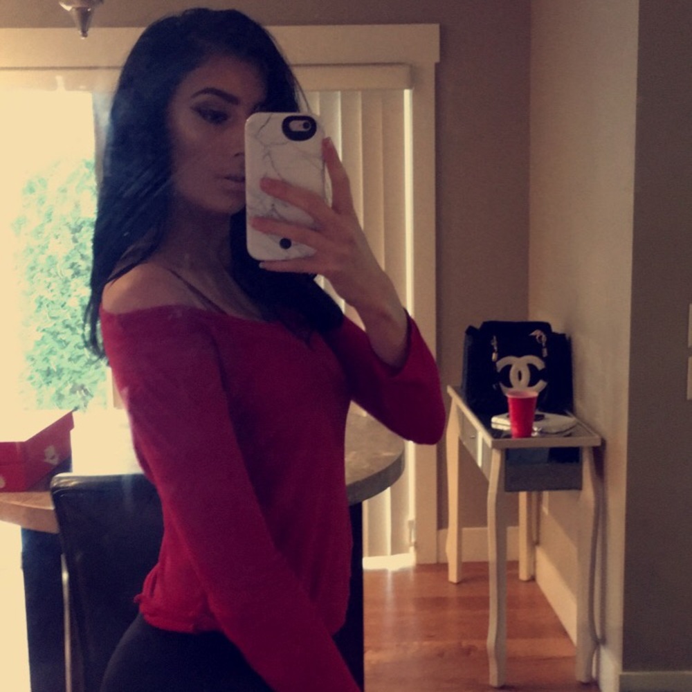 Meet your Posher, Makayla