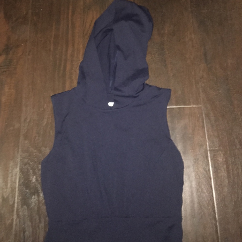 MOVING SALE 1 WEEK ONLY Susana Monaco hooded dress