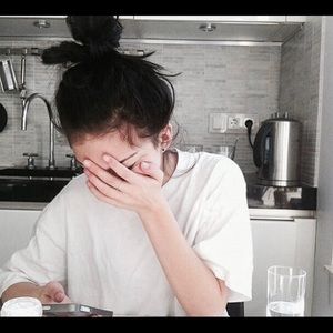 Meet your Posher, Glitter