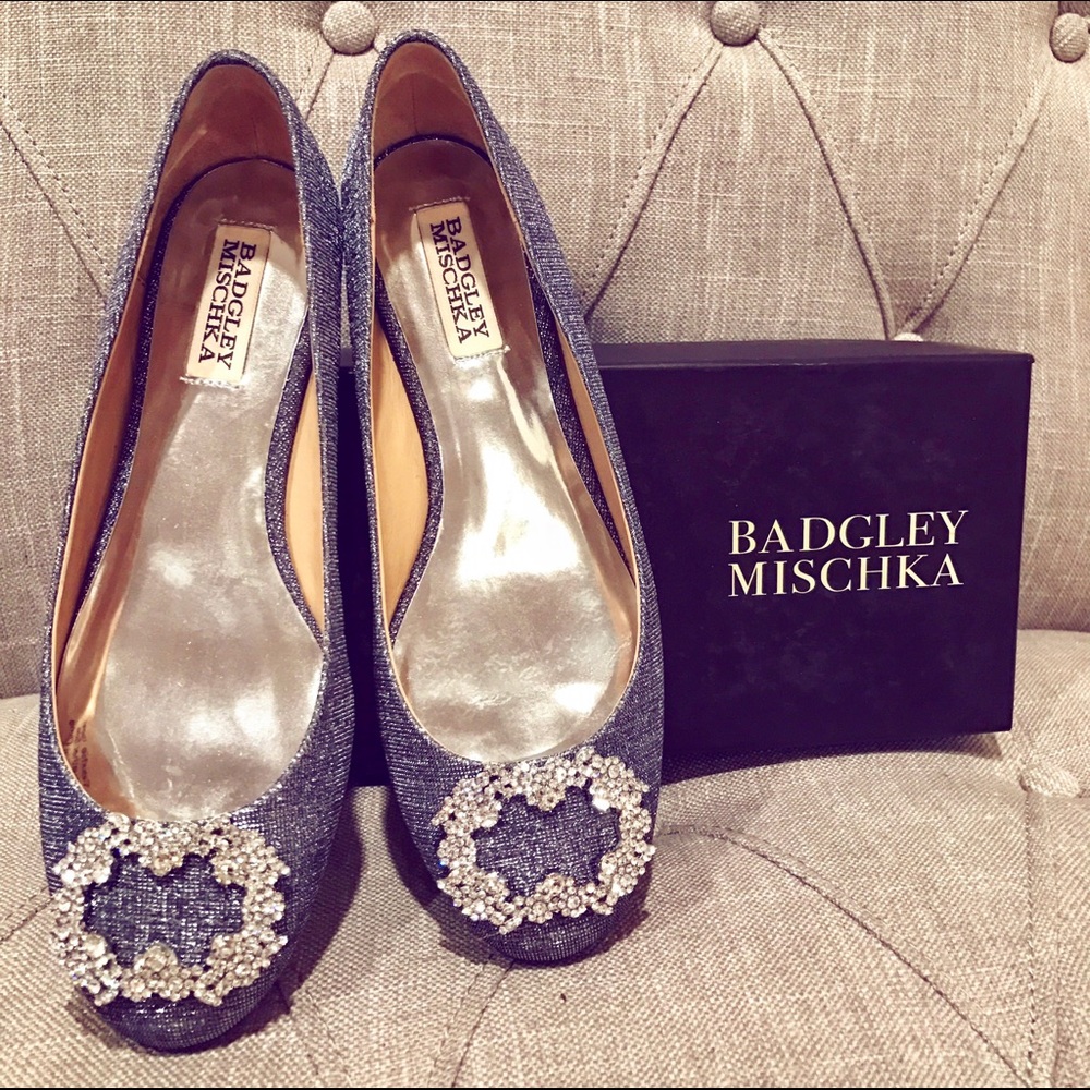 Sparkling Badgley Mischka Flats Size 7 🎉