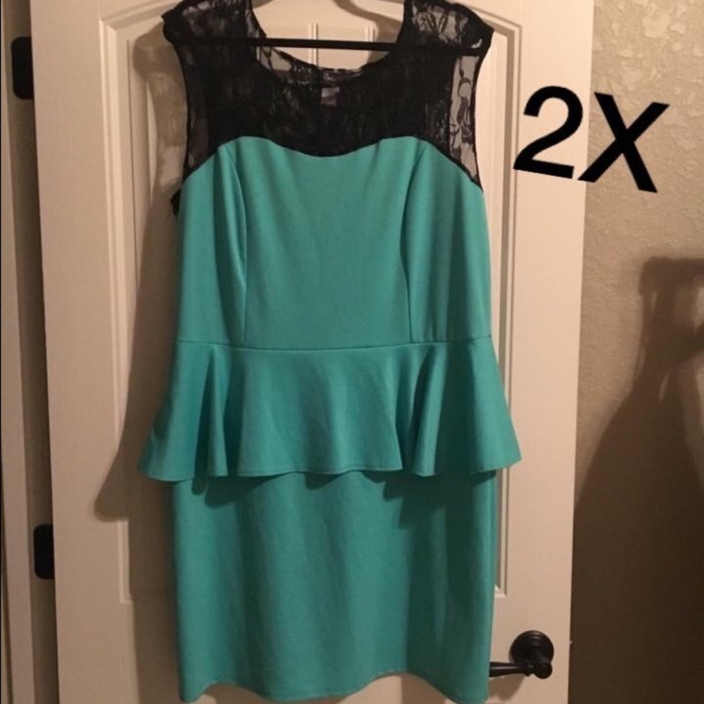 ➡️➡️➡️SOLD ⬅️⬅️⬅️. PEPLUM DRESS