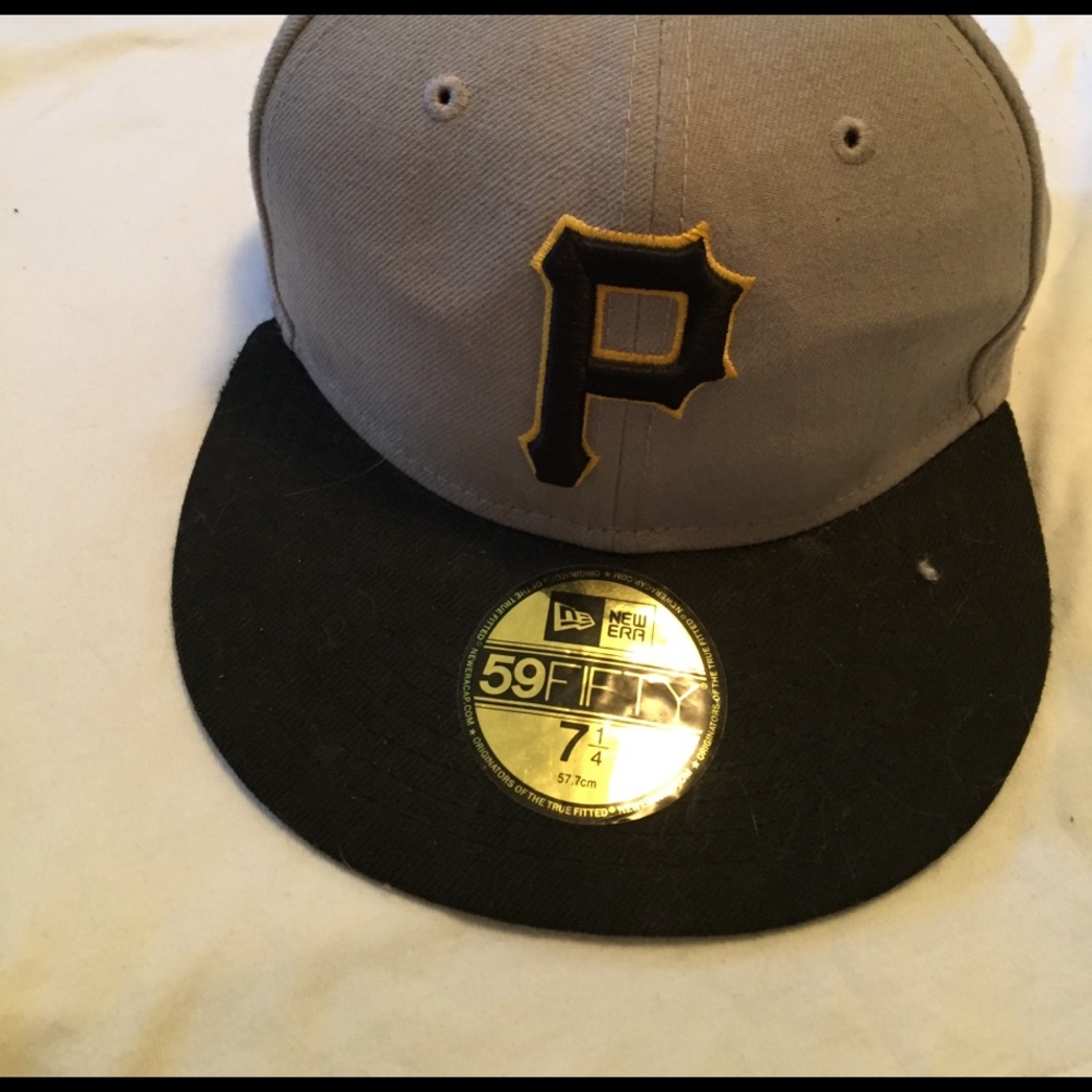 Pirates fitted hat.