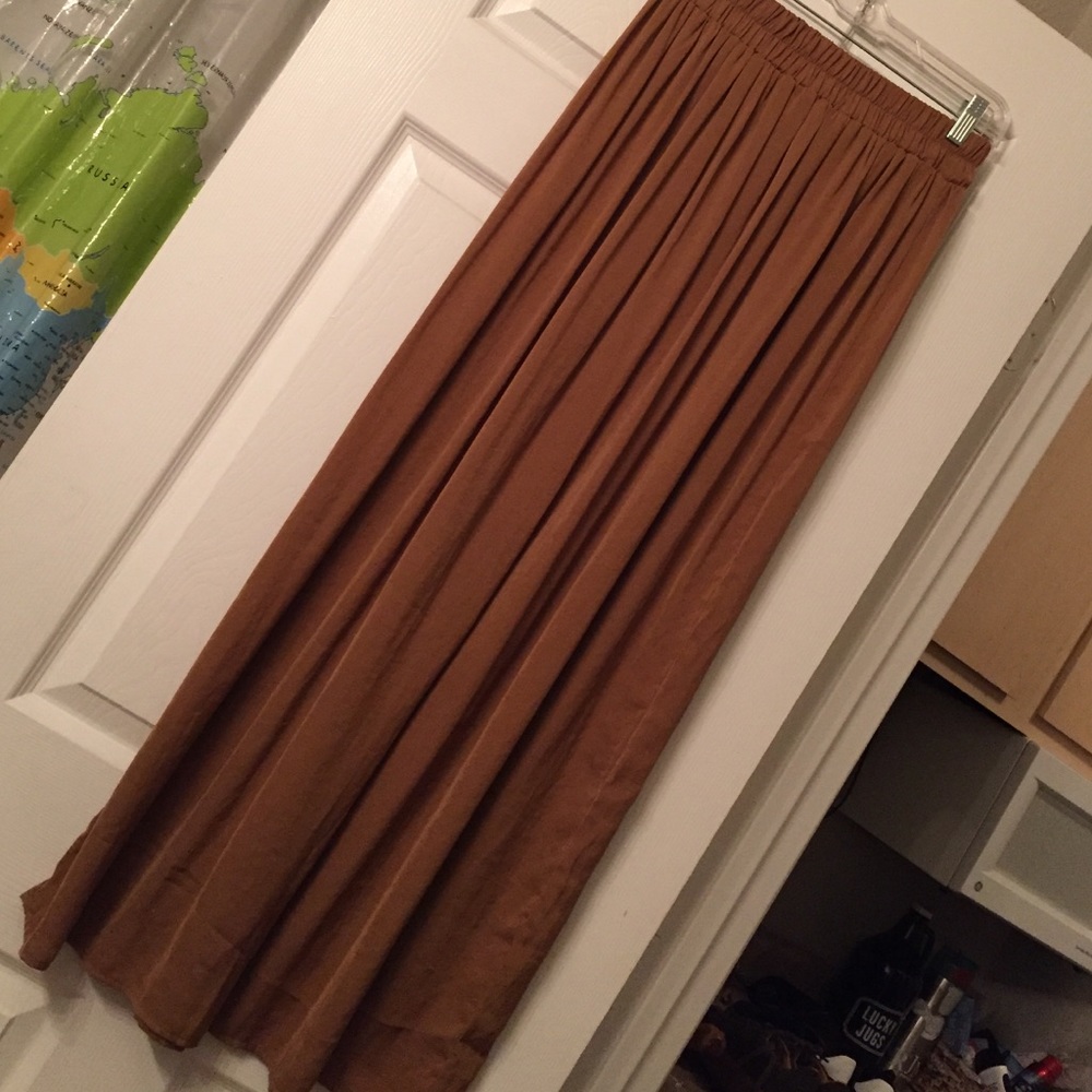 Brown/tan maxi skirt