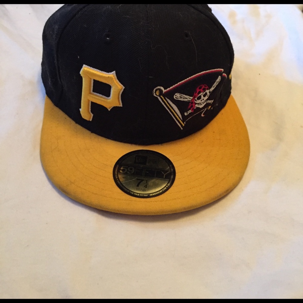 Pirates fitted cap