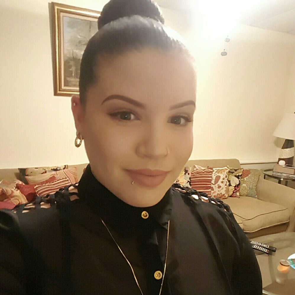 Meet your Posher, Jasmine