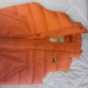 Hollister vest