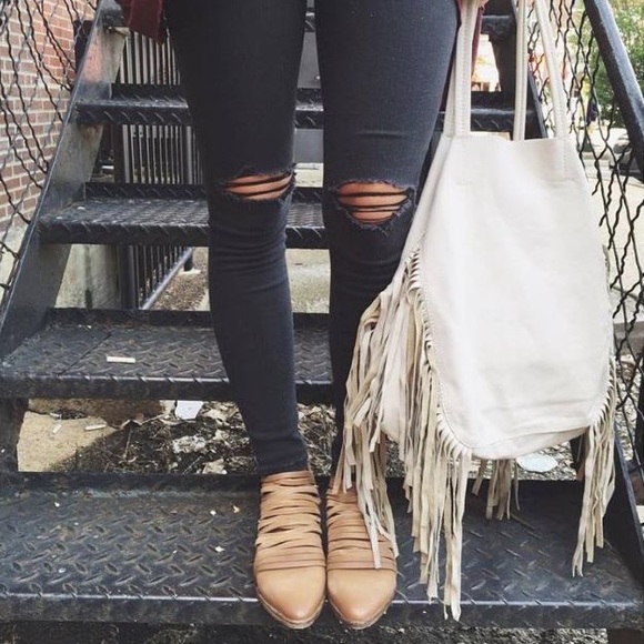 *LAST2*Free Soul Caramel Booties - Picture 2 of 3